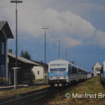 Zugkreuzung am 11. Juni 1994 in Geiselhöring mit 2 Triebwagen der Reihe 628 562/928 562 und 628 559/928 559.