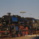 Die badische Schnellzug-Dampflok der BR 18 316 war Mittelpunkt beim Bahnhofsfest in Cham und befindet sich jetzt auf der Rückfahrt ins Heimat- Bahnbetriebswerk. Bodenwöhr-Nord am 22. August 1999